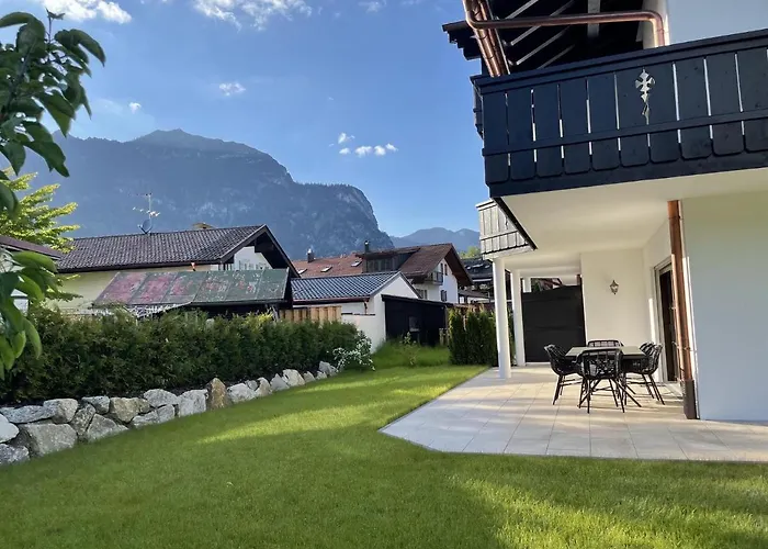 Berglife Апартаменти *